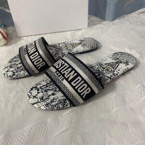 Dior Sandals black and white